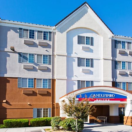 Candlewood Suites Medford By Ihg Bagian luar foto