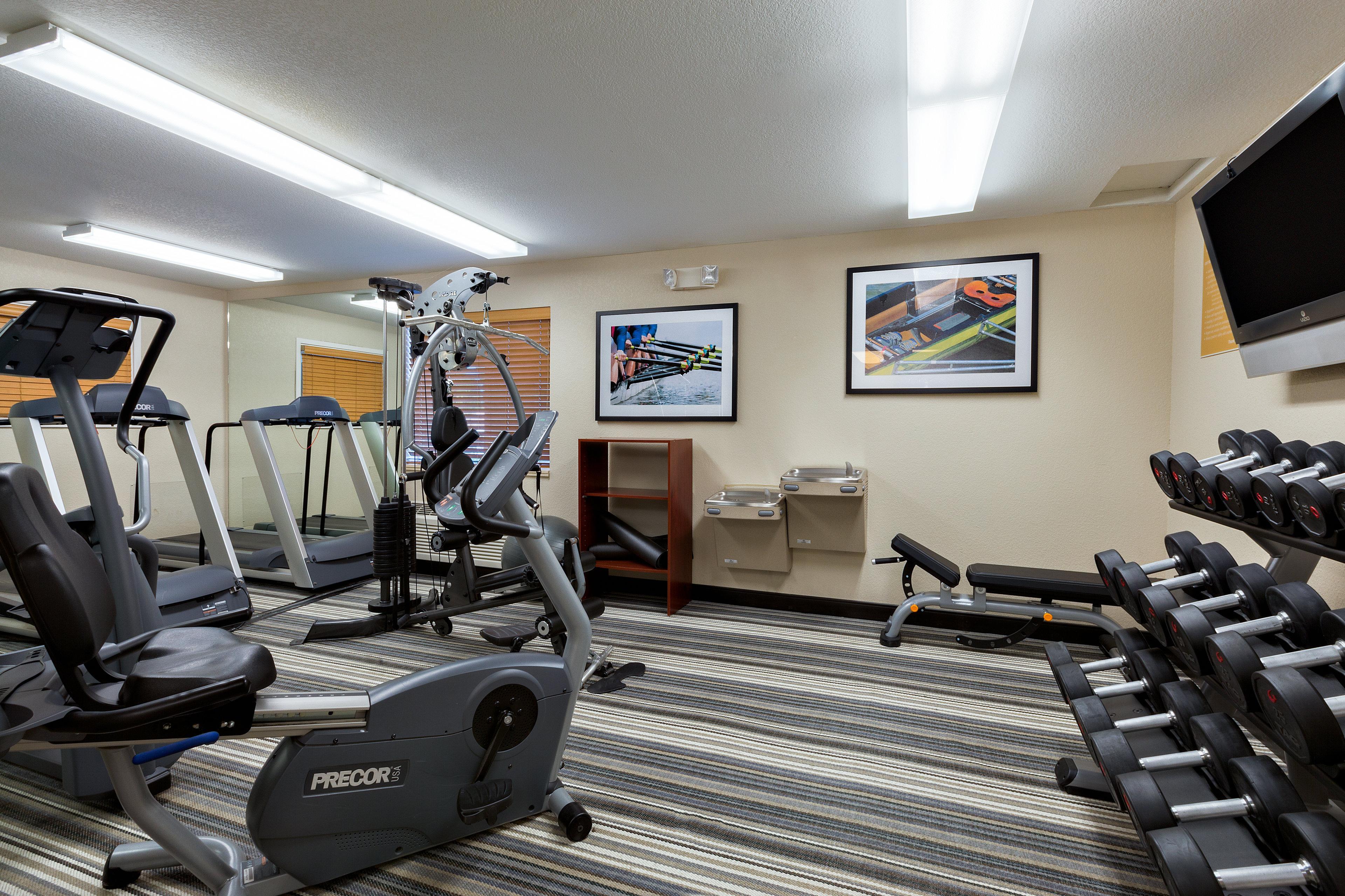 Candlewood Suites Medford By Ihg Bagian luar foto