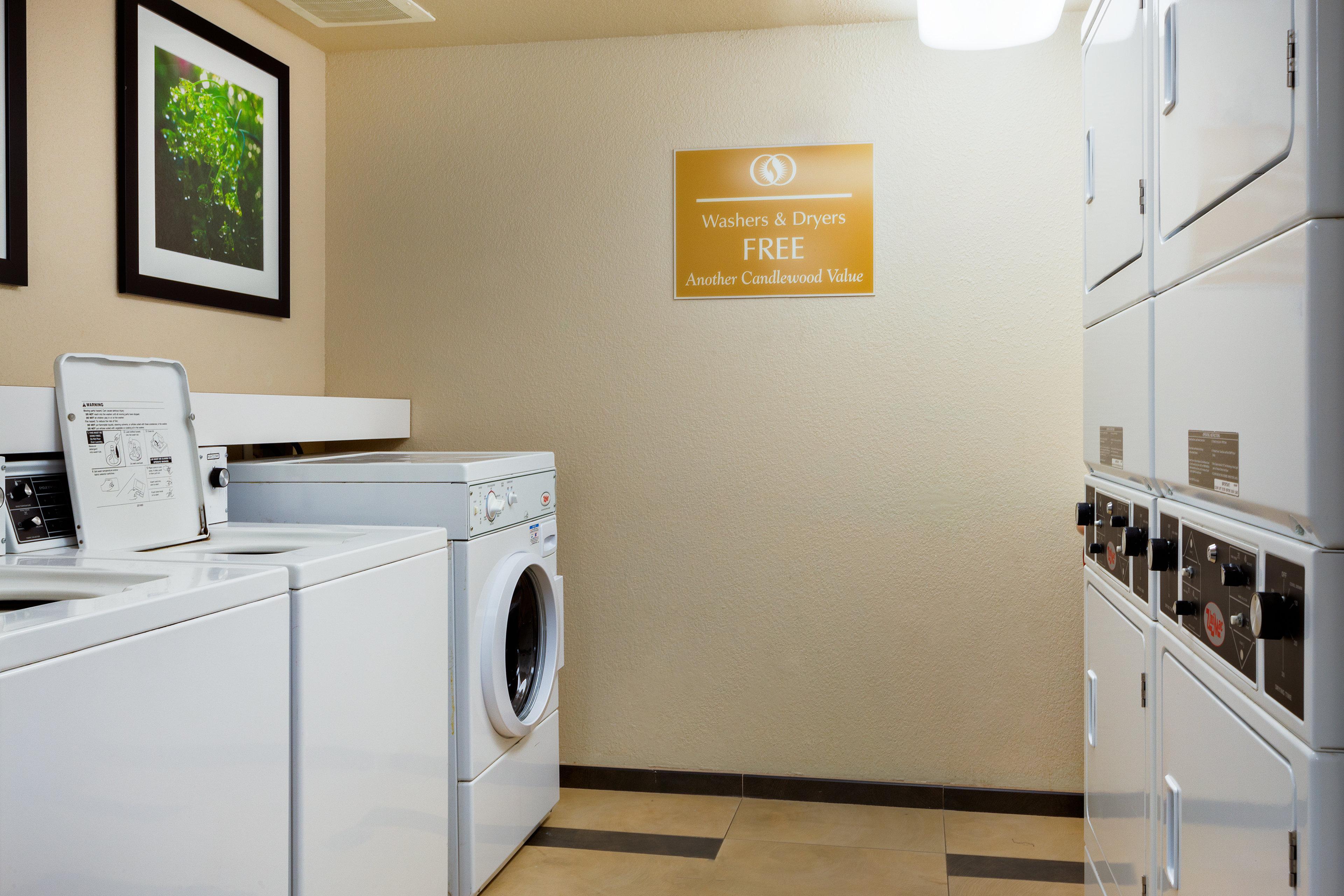 Candlewood Suites Medford By Ihg Bagian luar foto