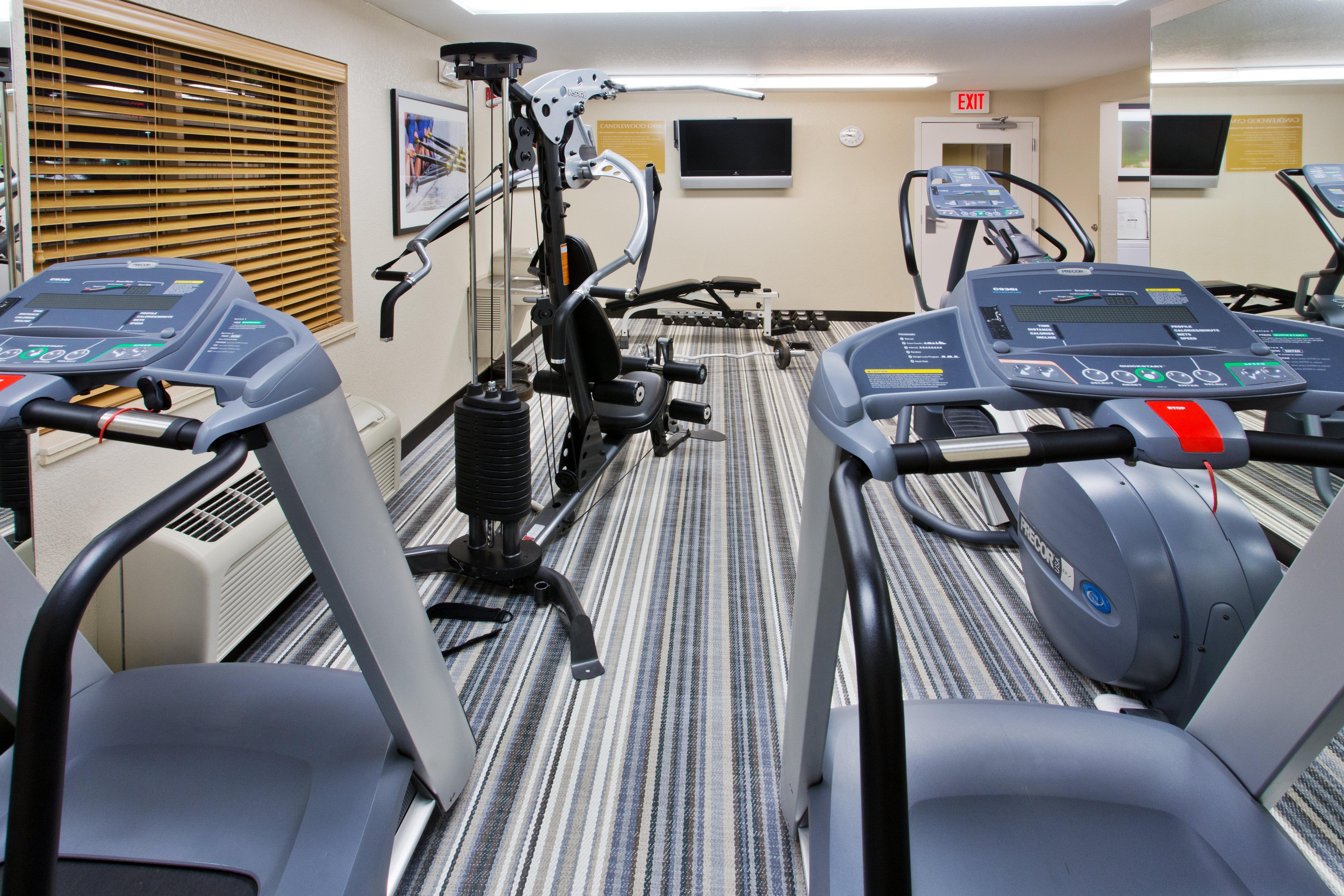Candlewood Suites Medford By Ihg Bagian luar foto