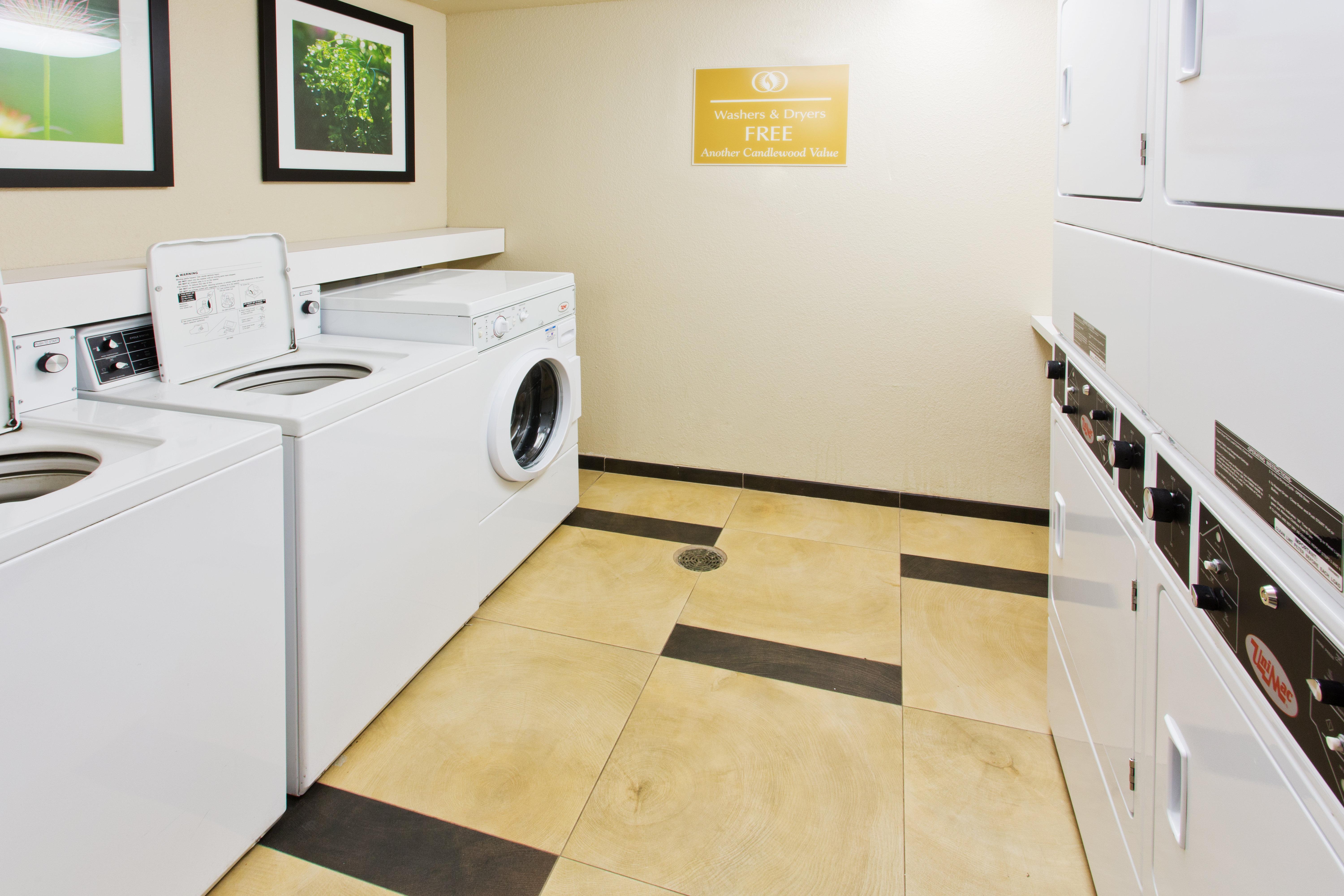 Candlewood Suites Medford By Ihg Bagian luar foto