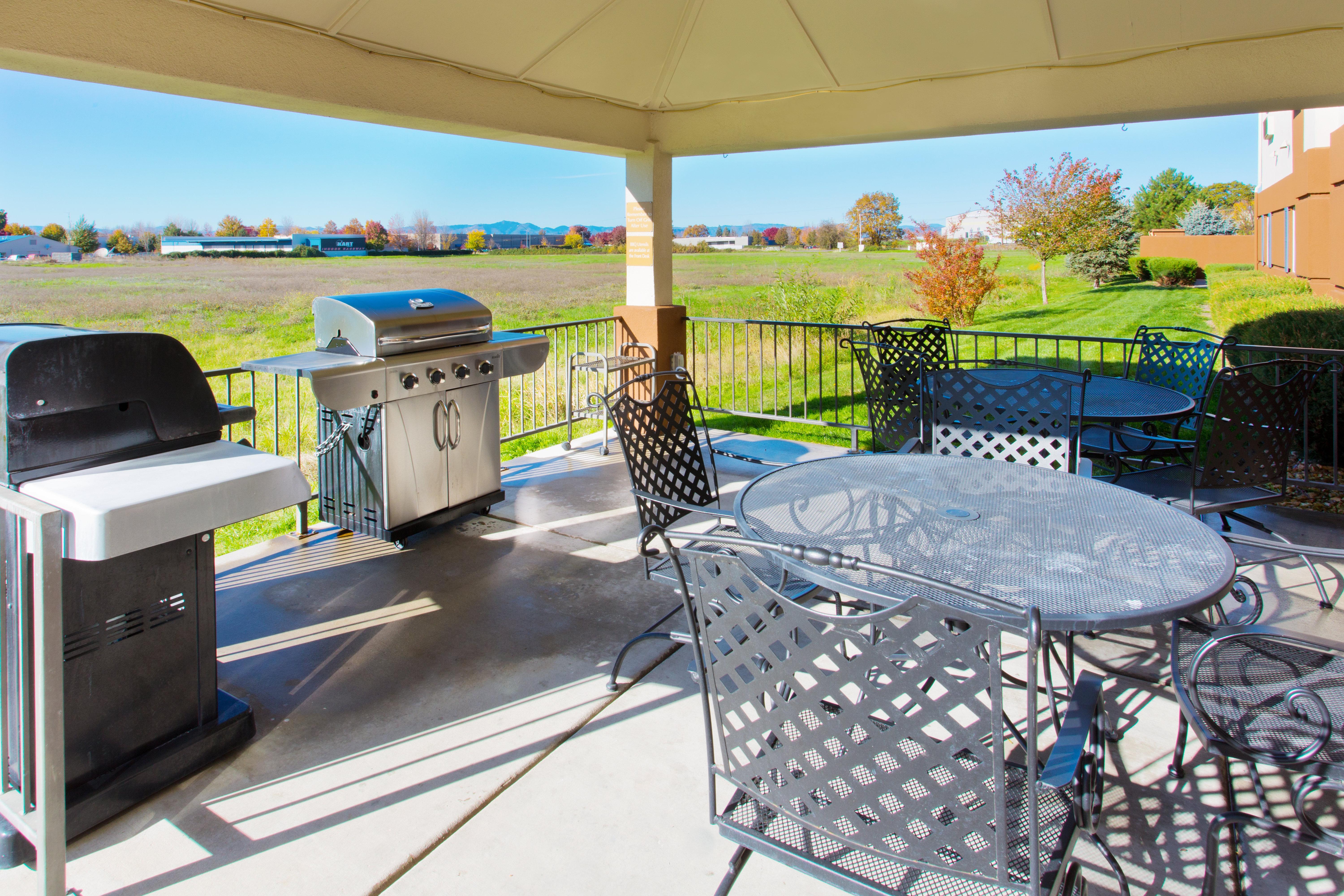Candlewood Suites Medford By Ihg Bagian luar foto