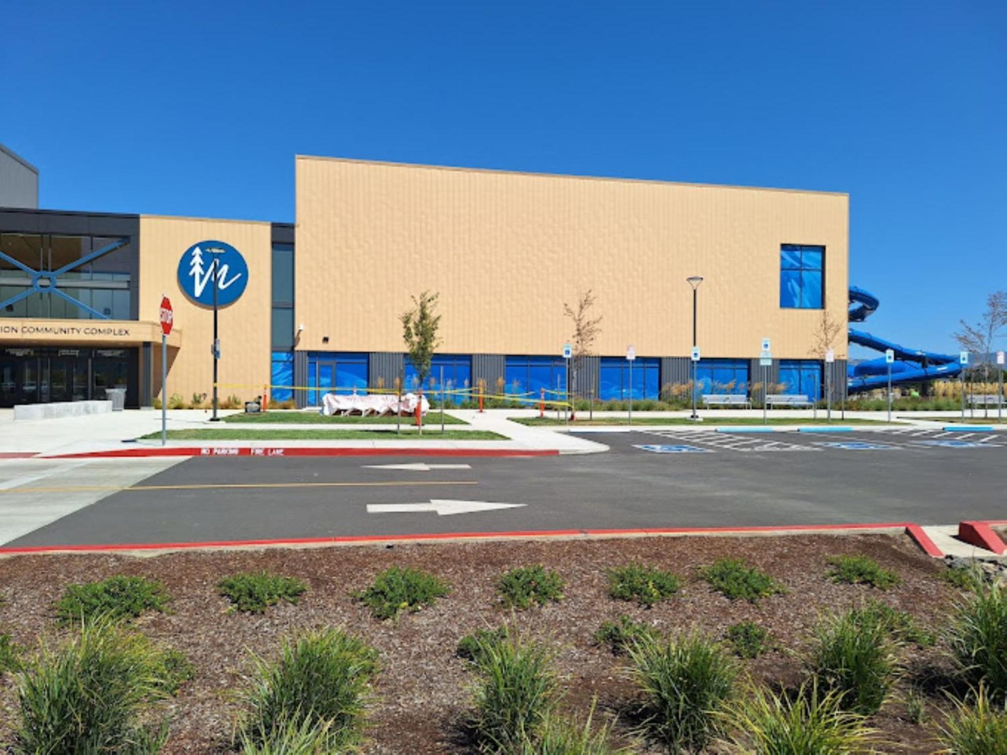 Candlewood Suites Medford By Ihg Bagian luar foto