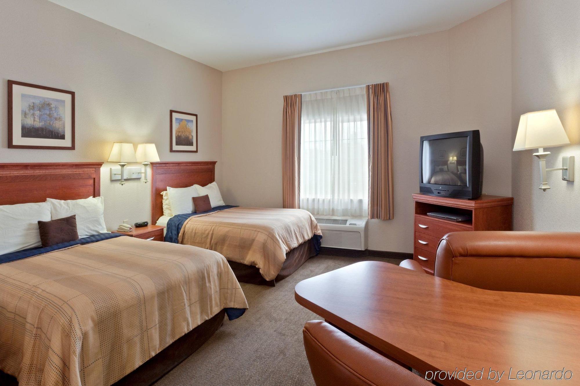 Candlewood Suites Medford By Ihg Bagian luar foto