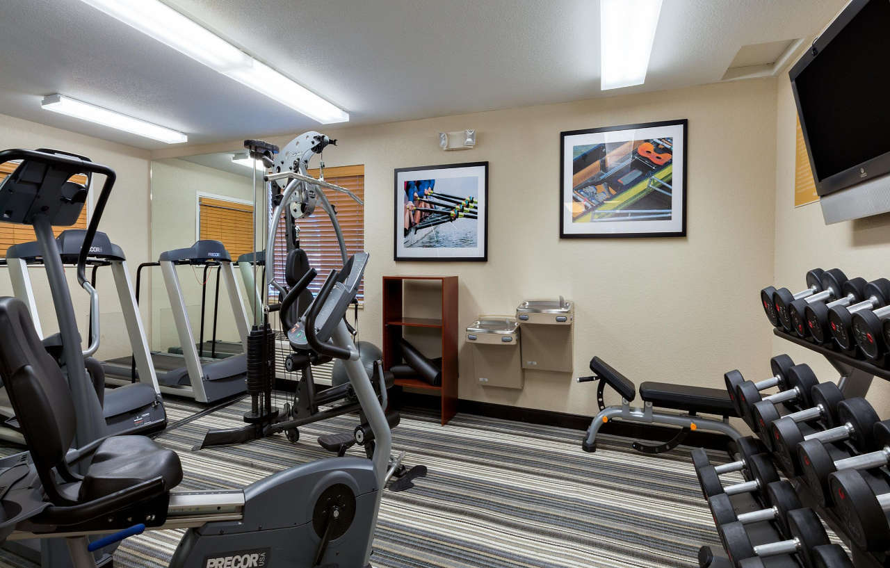 Candlewood Suites Medford By Ihg Bagian luar foto